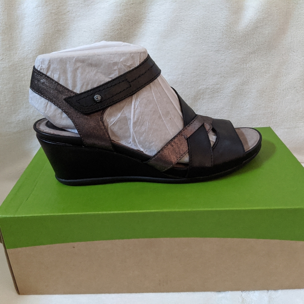 wedge sandal
